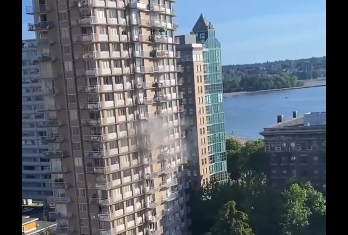 밴쿠버 웨스트 엔드 고층 아파트 화재로 남성 사망
