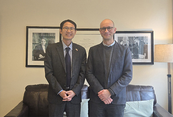 장 부총영사 UBC 아시아연구소장 면담 new