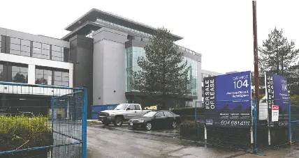 25년 공실 써리 4층 건물… 새 개발 기대 new