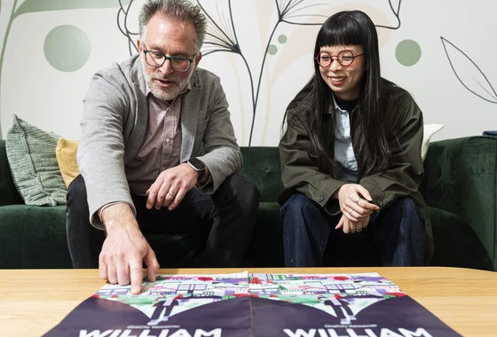 “정치에 색을 입히다…마음을 움직이는 한 장의 포스터” new