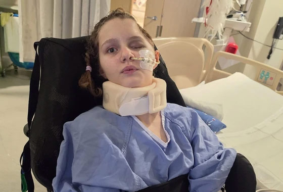 총격 생존 소녀 마야, 중환자실 퇴원 후 아버지와 첫 포옹 new