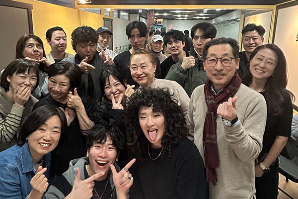 이민 서사를 유쾌하게 재해석한 《Go! Mr. Ko》